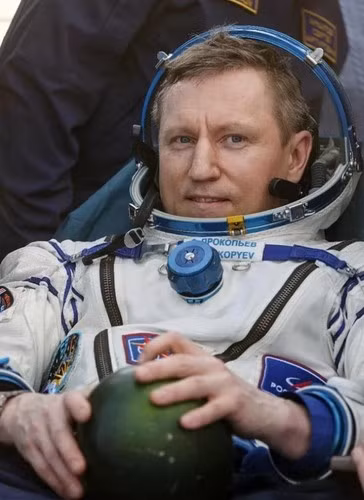 Thêm nữa, nhiệm vụ Soyuz MS-22/MS-23 là lần thứ hai phi hành gia Prokopyev (trong ảnh) bay vào vũ trụ. Tính đến nay, ông có tổng cộng 568 ngày sống trong vũ trụ, xếp thứ 12 trên thế giới.