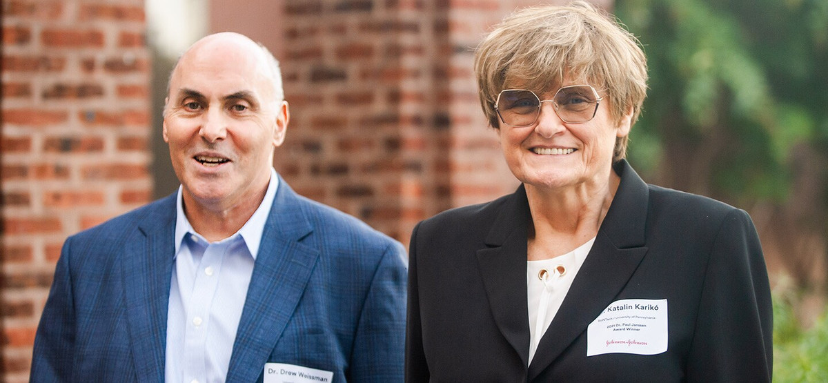 Tuy nhiên, vào thời điểm đó, nghiên cứu của họ ít được chú ý. Dù vậy, kết quả nghiên cứu của hai nhà khoa học Karikó và Weissman sau đó đã mở đường cho sự ra đời của vắc xin Pfizer và Moderna giúp nhân loại từng bước đẩy lùi đại dịch COVID-19.