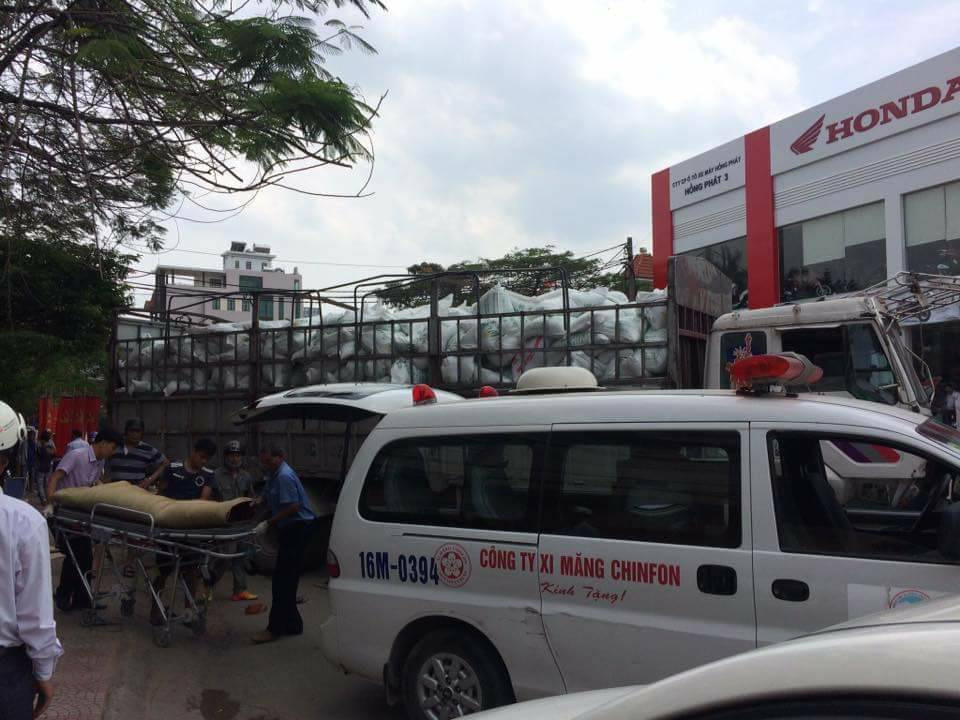 Những người đi từ Cầu Bính về thị trấn Núi Đèo luôn được phép đi thẳng, trong khi đó chiều rẽ trái thì vẫn quy định lưu thông theo đèn tín hiệu. Nếu những xe máy rẽ trái dừng đèn thì phải dừng giữa đường, trong khi đó các phương tiện khác vẫn được đi thẳng, vì thế không làm chủ được tốc độ rất dễ gây ra những tai nạn thương tâm.