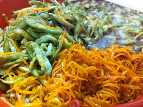 Bạn sử dụng món này để kẹp cùng bánh mì cũng rất hợp và ngon miệng.