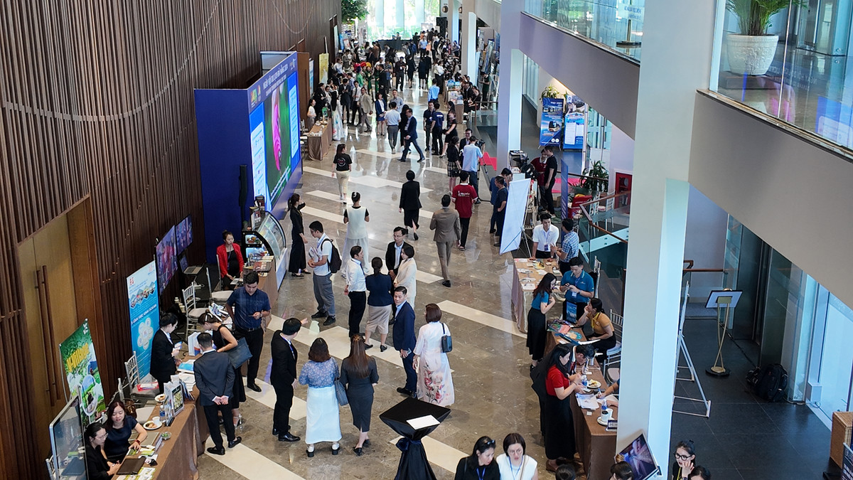 Ung dung cong nghe thong minh, doi moi sang tao cho Du lich