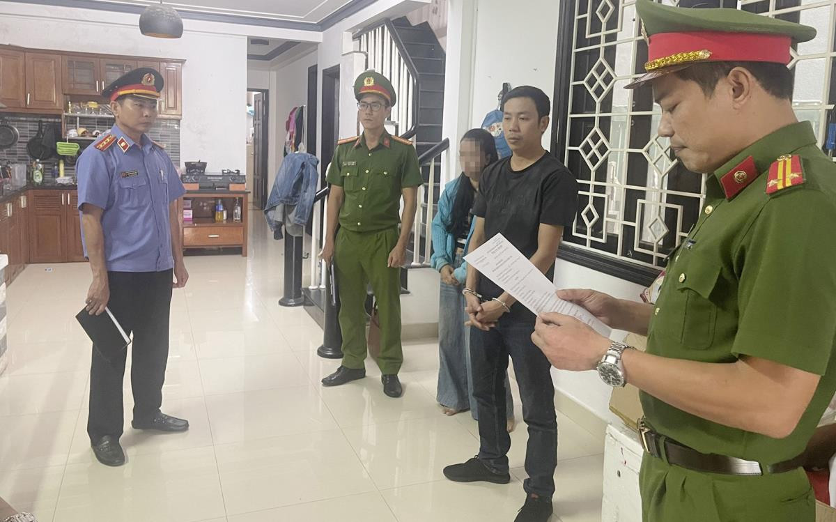 Quản lý cửa hàng thời trang khai gian, rút ruột gần 800 triệu đồng Quan ly cua hang thoi trang khai gian, rut ruot gan 800 trieu dong