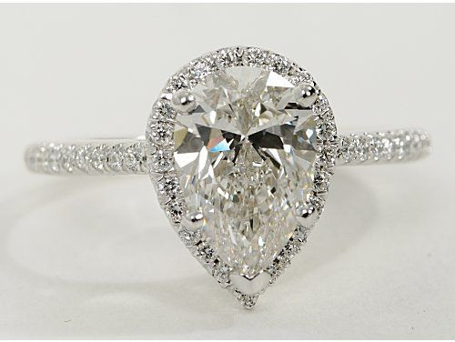 Nhẫn có gắn đá hình quả lê cho thấy chủ nhân là người vui vẻ, thích sự phiêu lưu, mạo hiểm. Ảnh: Durham Rose.