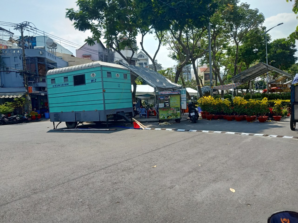 TP. HCM: Chợ hoa Tết Gò Vấp xuân Giáp Thìn 2024 có gì? - Hình 9 TP. HCM: Cho hoa Tet Go Vap xuan Giap Thin 2024 co gi?-Hinh-9