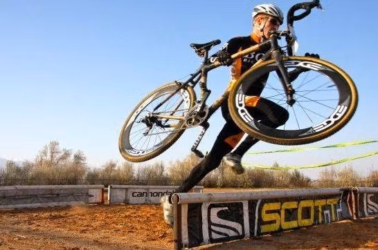 Xe đua bằng tre có giá 3.000 USD (hơn 60 triệu đồng). Ảnh: Treehugger.