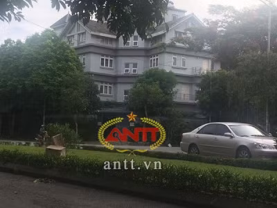 Căn biệt thự nơi ông Lục Minh Kim đang sống cùng con trai là ông Lục Minh Hoàn.