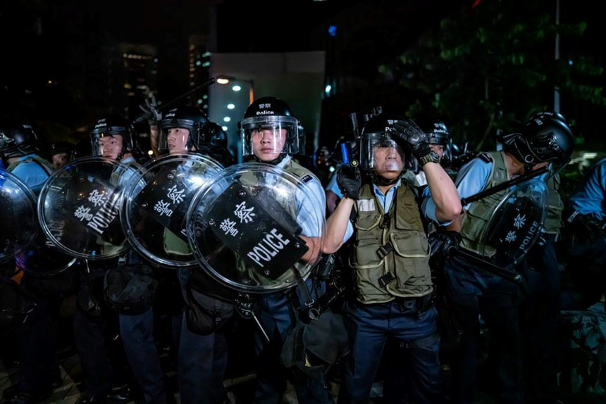 Vi the dac biet cua Hong Kong lung lay vi du luat dan do?-Hinh-3