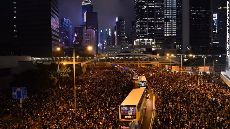 Toan canh cuoc bieu tinh 