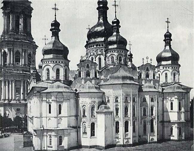 Thánh đường Dormition ở Kiev, Ukraine những năm 1930.