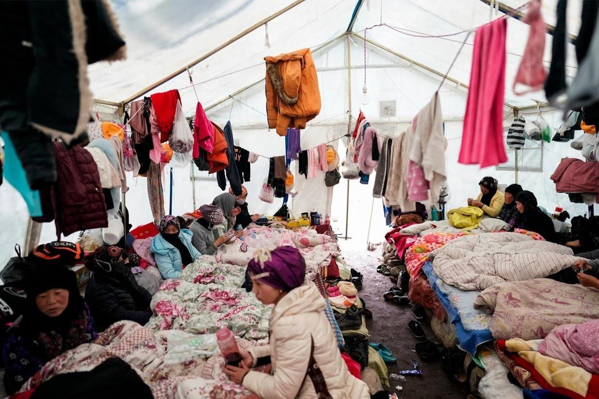 Nhoc nhan cuoc san lung dong trung ha thao tren suon nui-Hinh-6