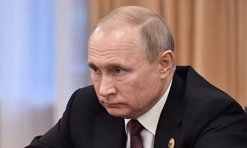 Vi sao Tong thong Putin bat ngo sa thai hai tuong canh sat?