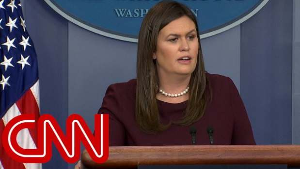 Bà Sarah làm việc trong Bộ Giáo dục dưới thời Tổng thống Mỹ George W. Bush và cũng làm điều phối viên trong chiến dịch vận động tái tranh cử của ông Bush tại bang Ohio năm 2004. Ảnh: Youtube.