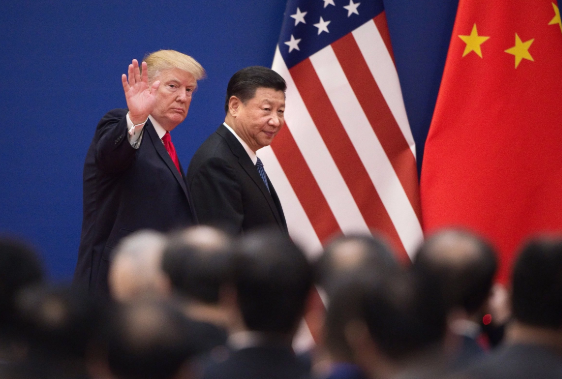 Chưa hết, ngày 31/5, Trung Quốc thông báo sẽ lập danh sách đen các công ty nước ngoài để trả đũa vụ Huawei. Theo đó, các công ty nằm trong danh sách "thực thể không đáng tin cậy" và "gây tổn hại quyền và lợi ích" của Huawei sẽ buộc phải ngừng cung cấp cho doanh nghiệp Trung Quốc này. Ảnh: TM.