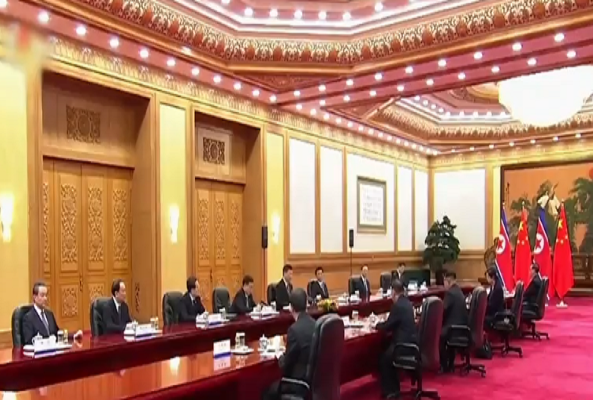 Trong buổi hội đàm vào chiều 20/6, Chủ tịch Trung Quốc và nhà lãnh đạo Triều Tiên dự kiến sẽ thảo luận về tình hình phi hạt nhân hóa trên Bán đảo Triều Tiên. Ảnh chụp màn hình.