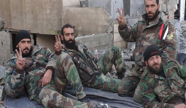 "Từ đó đến nay, tổng cộng 18 thị trấn và ngôi làng đã được giải phóng ở khu vực phía bắc và nam tỉnh Hama. Quân chính phủ Syria cũng tái chiếm 5 khu vực khác ở Nam Idlib", trang tin tức Anab Baladi đưa tin. Ảnh: FNA.