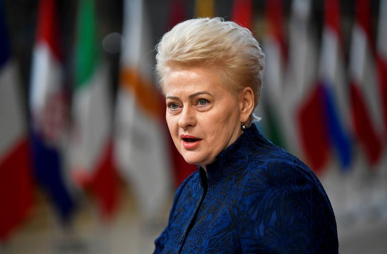 Tổng thống Lithuania Dalia Grybauskaite, 63 tuổi, được mệnh danh là "Bà đầm thép" vùng Baltic. Bà đảm nhiệm chức vụ người đứng đầu đất nước Lithuania từ ngày 12/7/2009.