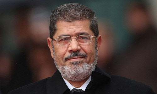 Cuu Tong thong Ai Cap Morsi qua doi tai toa an