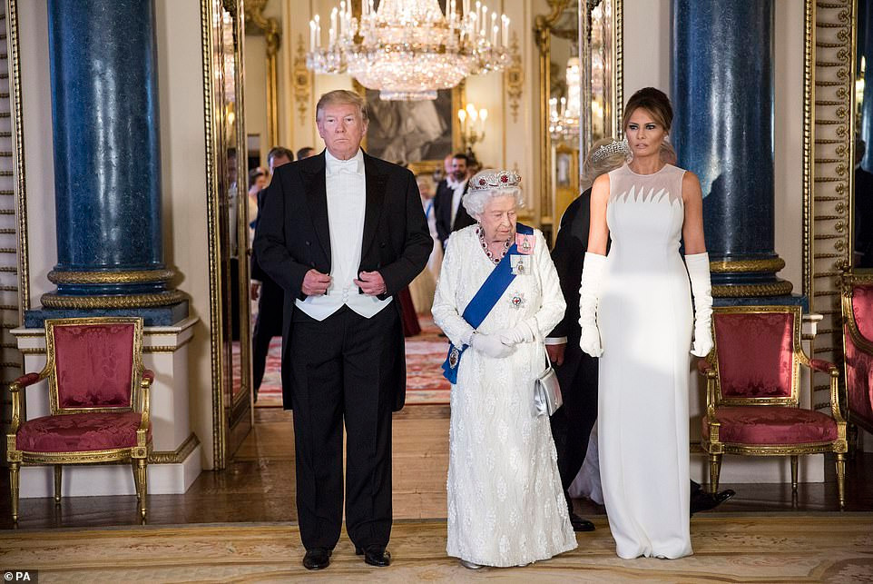 Ngoài ra, 4 người con của Tổng thống Trump là Ivanka, Tifany, Donald Jr., Eric Trump và con rể ông, Jared Kashner, cũng dự tiệc. Ảnh: PA.