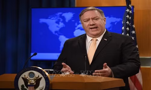 Giua cang thang voi Iran, My bat ngo 