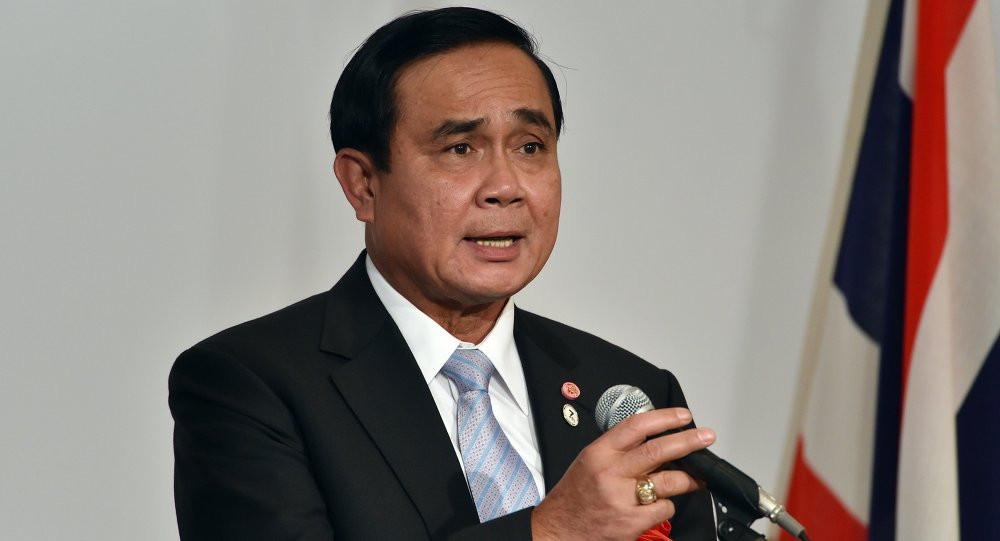 Ông Prayut Chan-o-cha nhận được 500 phiếu ủng hộ trong phiên họp của lưỡng viện Quốc hội Thái Lan, bỏ xa "đối thủ" là Thanathorn Juangroongruangkit - thủ lĩnh Đảng Tương lai Mới. Ảnh: Sputnik.