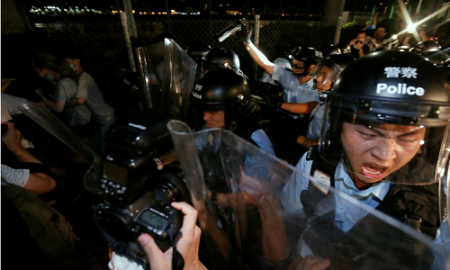 Cuộc biểu tình có sự tham gia của nhiều thành phần, bao gồm các doanh nhân, luật sư, sinh viên hay các nhà hoạt động,...