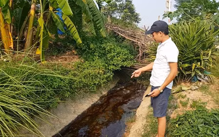 Nua dem, ca xa bi do chat thai la boc mui hoi thoi