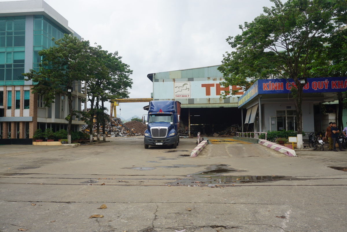 Dan dung leu, tiep tuc bao vay nha may thep Dana-Y o Da Nang-Hinh-2