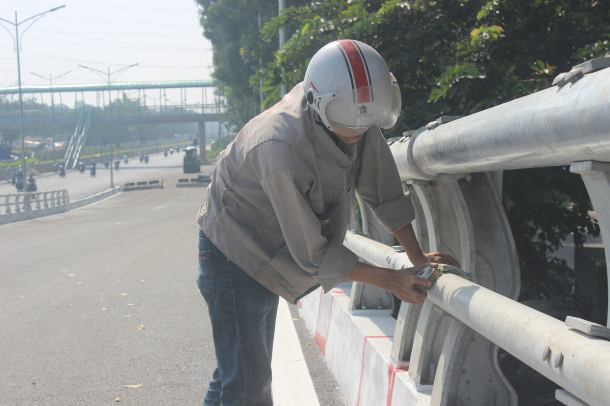 Ha Noi: Can canh cau vuot An Duong 312 ty dong sap thong xe-Hinh-2