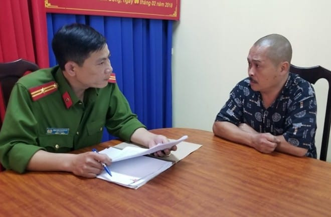 Tài xế xe khách tông trung úy công an ra trình diện Tai xe xe khach tong trung uy cong an ra trinh dien