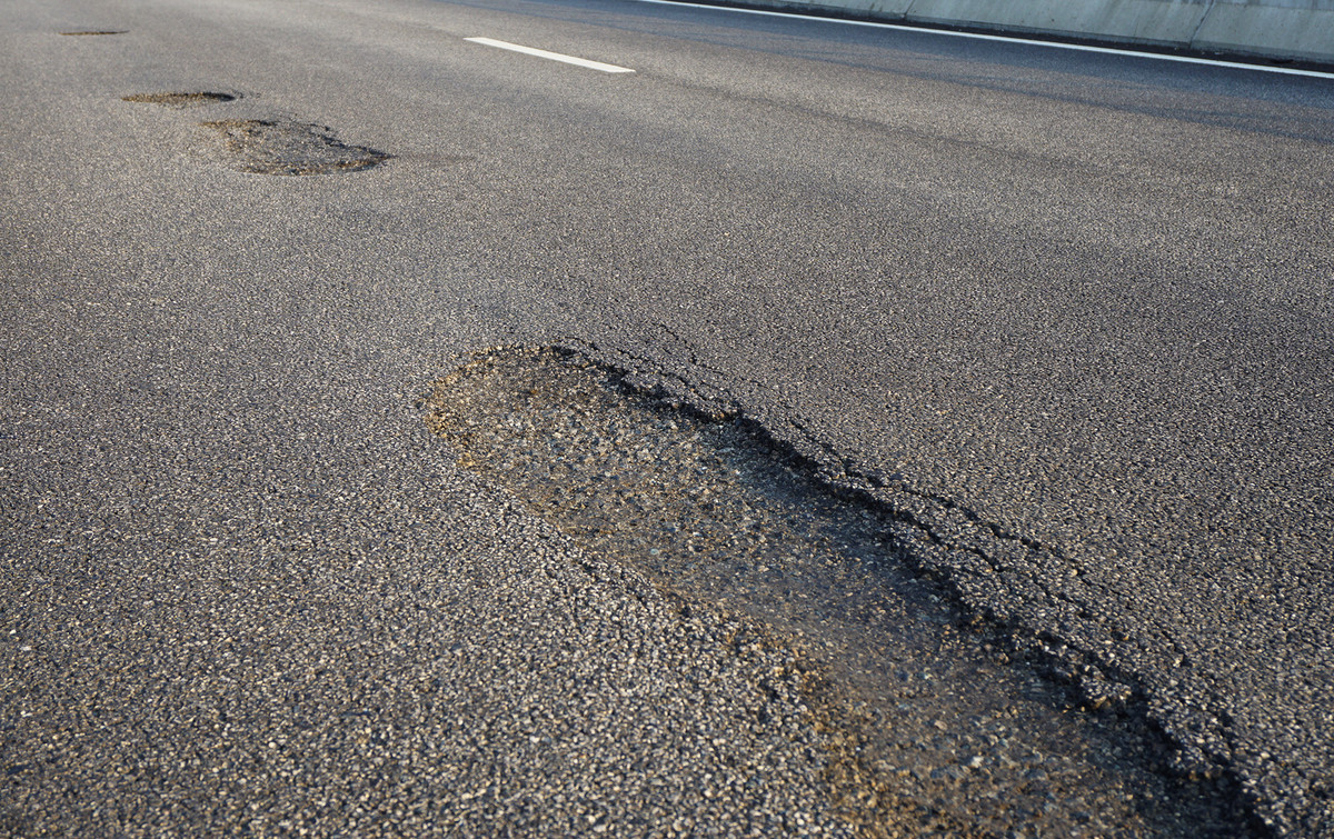 Cao tốc Đà Nẵng - Quảng Ngãi 34.000 tỷ chi chít “ổ gà, ổ trâu“ - Hình 6 Cao toc Da Nang - Quang Ngai 34.000 ty chi chit “o ga, o trau“-Hinh-6