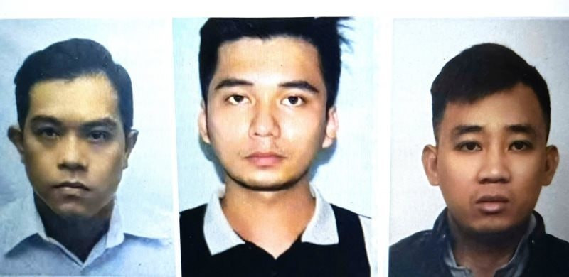 Con trai cùng nhóm bạn giả công an cướp 2 triệu USD của mẹ Con trai cung nhom ban gia cong an cuop 2 trieu USD cua me