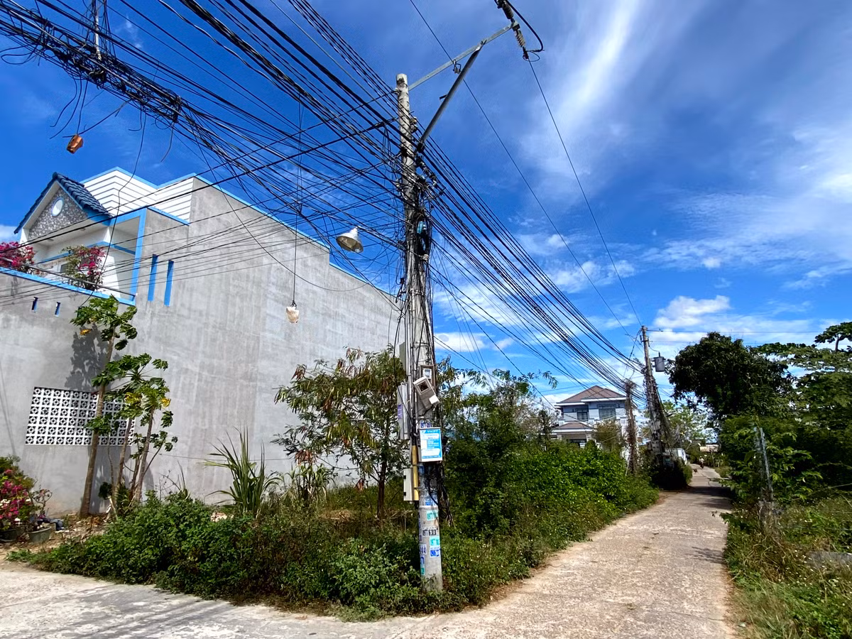 Duong day dien xa Phong Nam con mat an toan den bao gio?