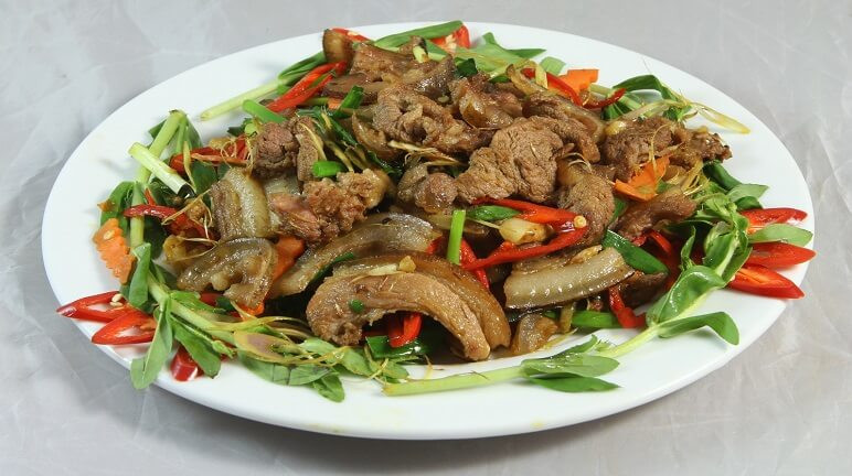 “Rot nuoc mieng” voi dac san bo to Cu Chi duoc vi nhu thit bo Kobe-Hinh-10