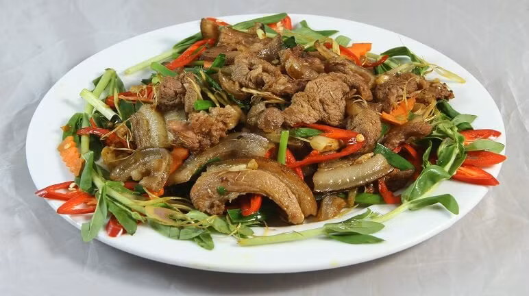“Rot nuoc mieng” voi dac san bo to Cu Chi duoc vi nhu thit bo Kobe-Hinh-10