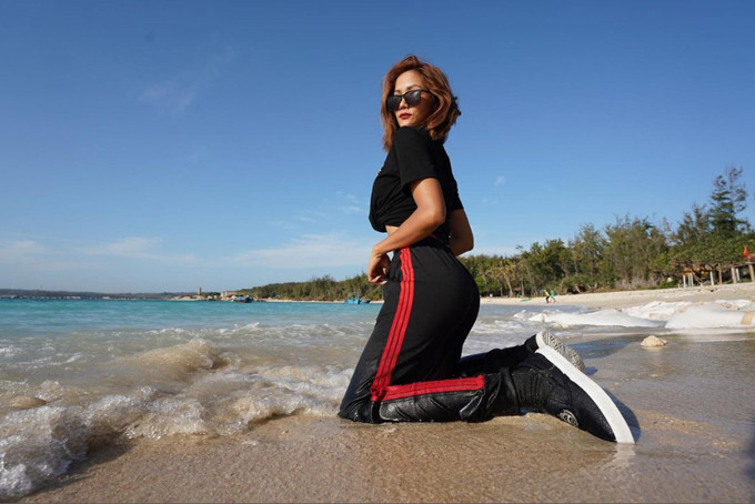 Nếu có dịp du lịch đảo Phú Quý như H’Hen Niê, bạn không chỉ được ngắm cảnh quan yên bình đẹp đẽ mà còn được thưởng thức nhiều loại đặc sản hấp dẫn mang đặc trưng của vùng biển.