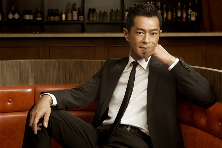 Khán giả Trung Quốc giành lời khen ngợi cho sự kiên trì của Cổ Thiên Lạc. Bên cạnh đó, truyền thông cũng đánh giá đây là bí quyết giúp nam diễn viên trẻ trung hơn so với độ tuổi 51.