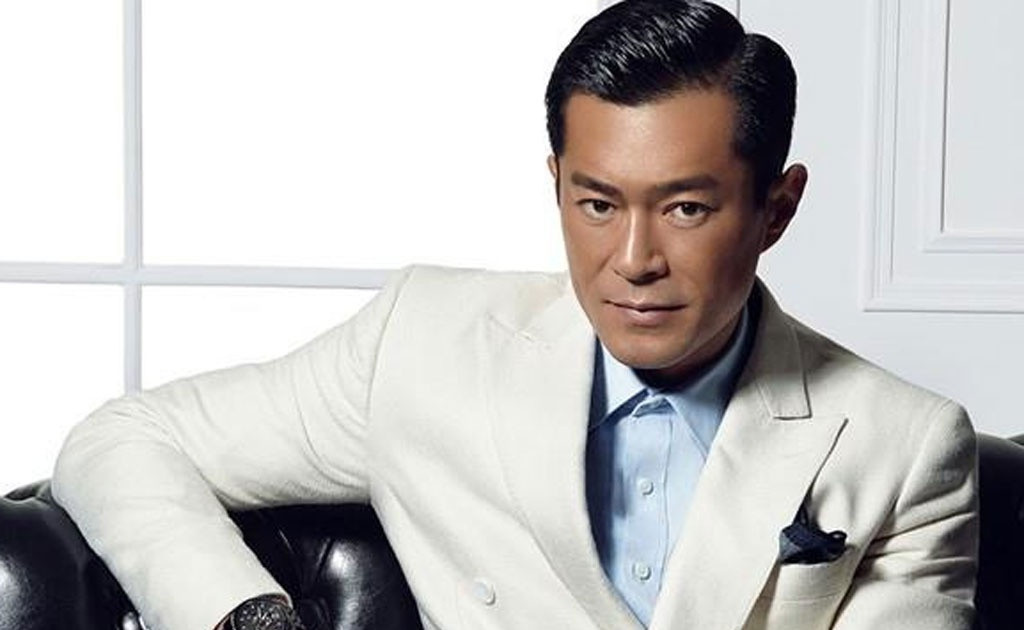 Dù lịch quay, lịch làm việc dày đặc nhưng Cổ Thiên Lạc nói anh luôn đảm bảo là dù bận rộn thế nào cũng dành thời gian chăm sóc sức khỏe của mình. Anh luôn giữ thời gian biểu nghiêm ngặt là tập thể dục 3 lần một tuần.