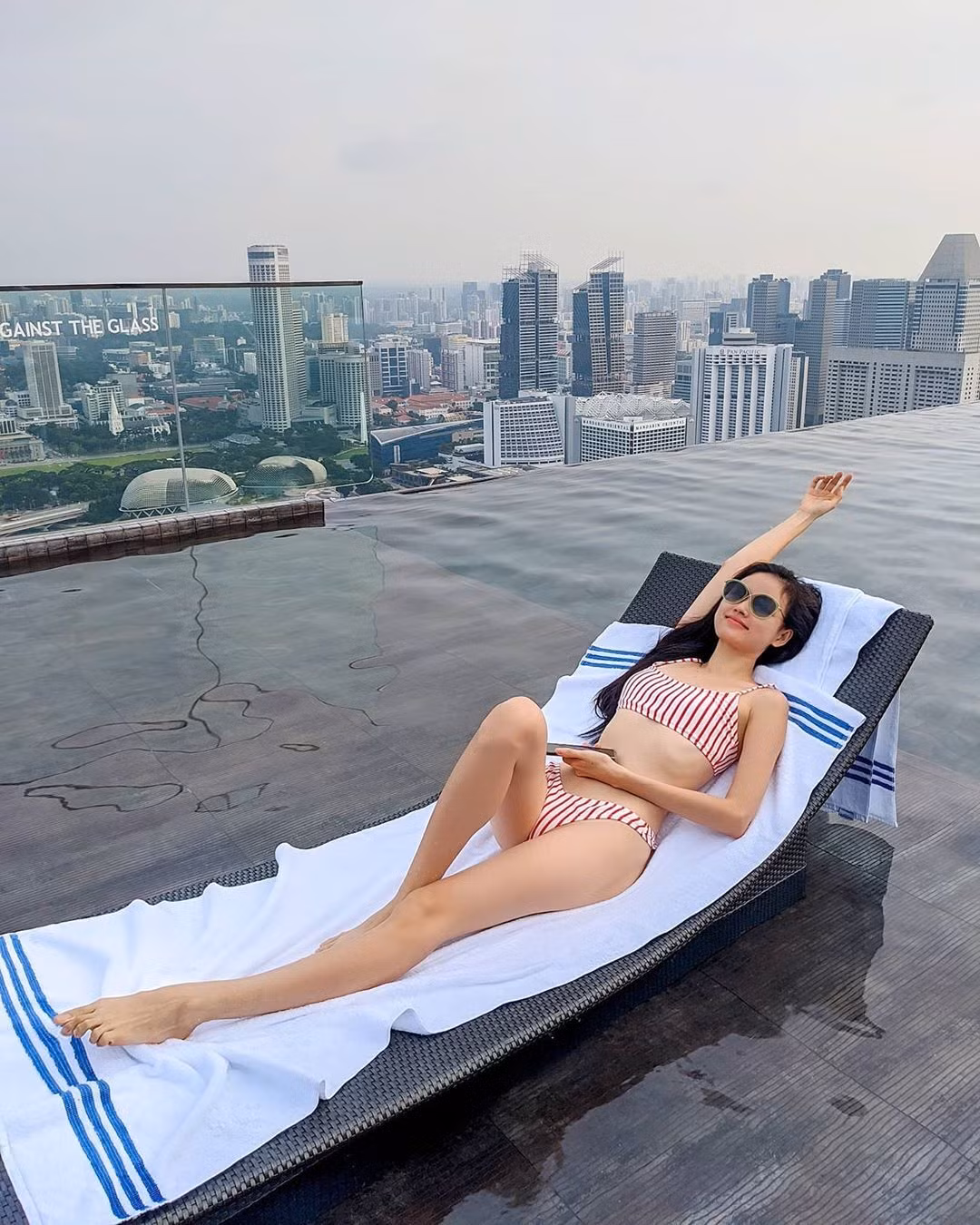 Tuyết Lan thường tập yoga vào buổi sáng tại nhà, với thói quen được duy trì lâu năm nên cô có thể thực hiện được những động tác khó, đòi hỏi sự uốn dẻo, bẻ cong cơ thể mang tới tạo hình đẹp mắt. Cô duy trì tập 3 buổi yoga/tuần, mỗi buổi tập kéo dài 1 tiếng.