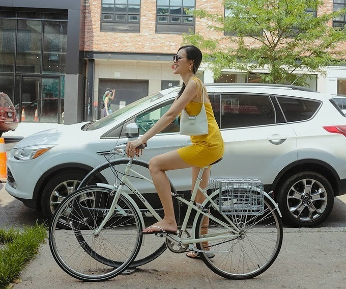 Trong quá trình đi du lịch, đi bộ hay đạp xe nhiều cũng là cách để có thân hình nuột nà, săn chắc, đốt calo. Ảnh: IT.