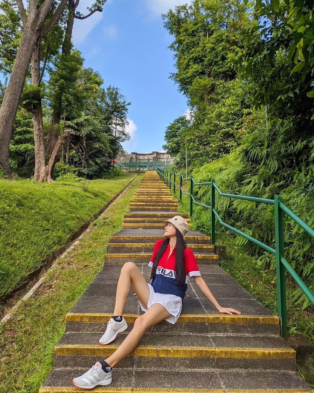 Bên cạnh việc tập luyện hàng ngày, Tuyết Lan còn áp dụng thực đơn ít tinh bột, chủ yếu ăn rau xanh, hải sản hoặc ức gà cùng các loại trái cây tươi.