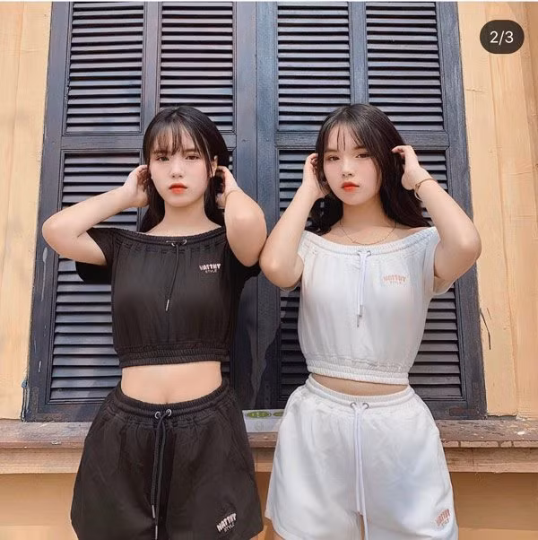 Khi họ để kiểu tóc giống nhau và diện đồ đồng điệu, dường như không thể phân biệt ai là Hằng, ai là Nga.