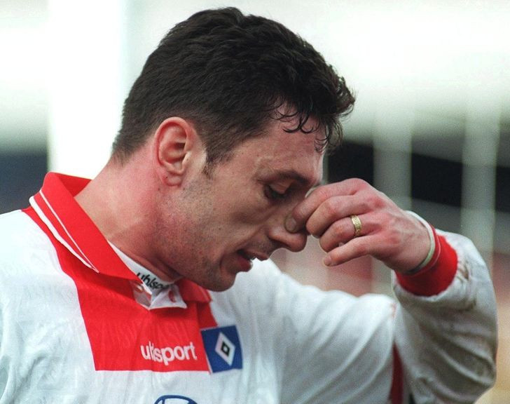 4. Bạn có thể bị sổ mũi. Khi bạn chạy, bạn thở nhanh hơn, sâu hơn và hít nhiều không khí hơn. Khi thở, bạn hít phải nhiều chất gây dị ứng, ô nhiễm và chất kích thích từ môi trường hơn. Điều này làm kích thích đường thở và làm bạn chảy nước mũi.