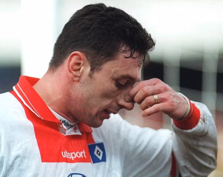 4. Bạn có thể bị sổ mũi. Khi bạn chạy, bạn thở nhanh hơn, sâu hơn và hít nhiều không khí hơn. Khi thở, bạn hít phải nhiều chất gây dị ứng, ô nhiễm và chất kích thích từ môi trường hơn. Điều này làm kích thích đường thở và làm bạn chảy nước mũi.