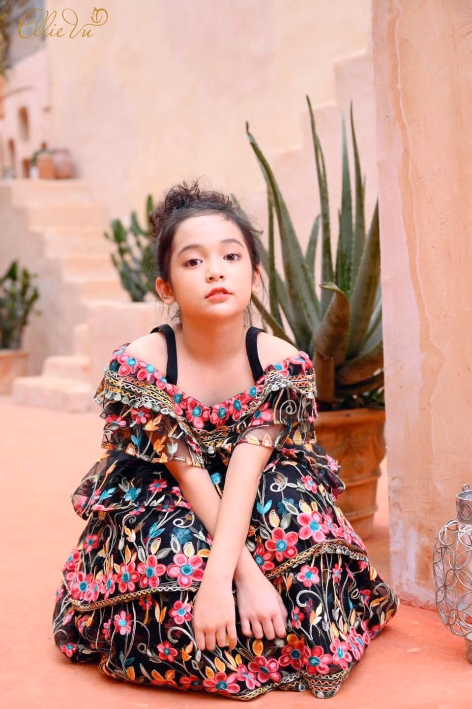 Diệp Anh hiện học lớp 4, dù tham gia đóng phim và các hoạt động nghệ thuật khác nhưng cô bé luôn đạt danh hiệu học sinh xuất sắc các năm học.