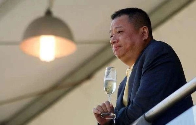 Từ năm 2011 đến năm 2020, Pan và Goldin Financial đã mua một khu thương mại và hai khu chung cư. Trong đó, ông sở hữu 40% cổ phần còn Goldin Financial sở hữu 60% cổ phần.