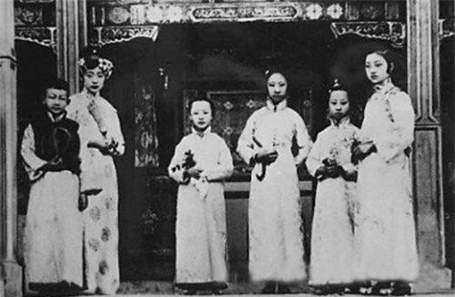 So phan phi tan trieu dai phong kien Trung Quoc cuoi cung-Hinh-2