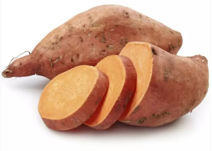 Khoai lang: Thực phẩm ngọt này chứa nhiều kali. Giàu kali giúp giữ mức natri thấp và do đó làm giảm huyết áp tự nhiên.