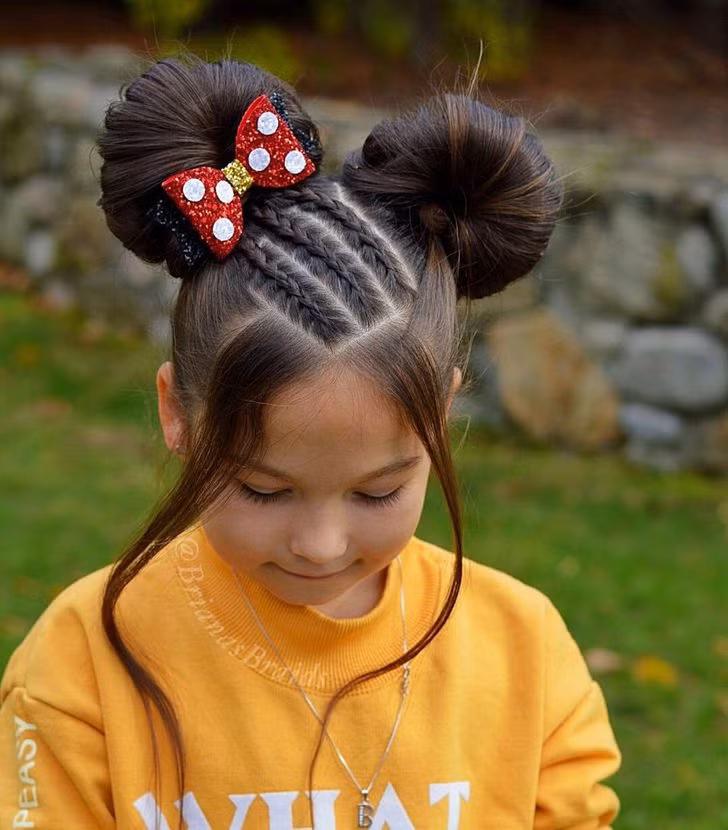 Trong cuộc phỏng vấn với báo chí, bà mẹ này tiết lộ rằng các con gái của cô nhận được rất nhiều lời khen ngợi ở mọi nơi chúng đến.