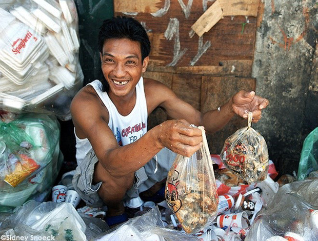 Trên thực tế, các loại thịt trong món pagpag đều là phần bỏ đi sau khi người khác đã gặm hết.