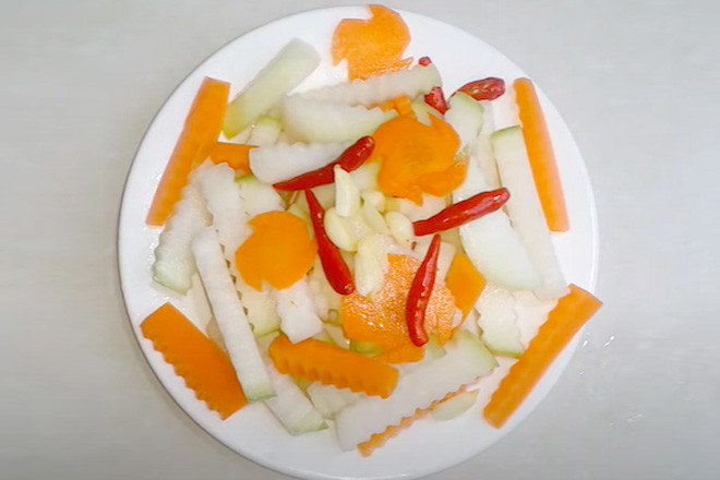 Giải cứu nông sản Hải Dương, làm ngay món su hào muối giải ngán Giai cuu nong san Hai Duong, lam ngay mon su hao muoi giai ngan